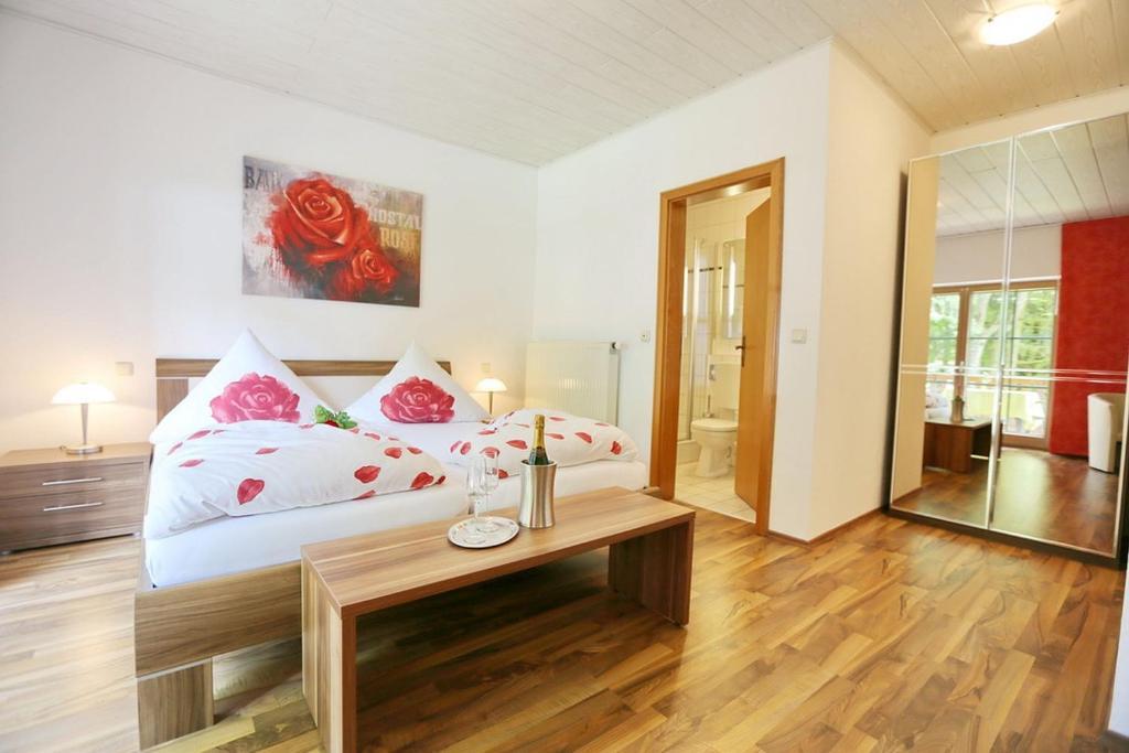 Landhotel Villa Moritz Garni Oberahr Room photo