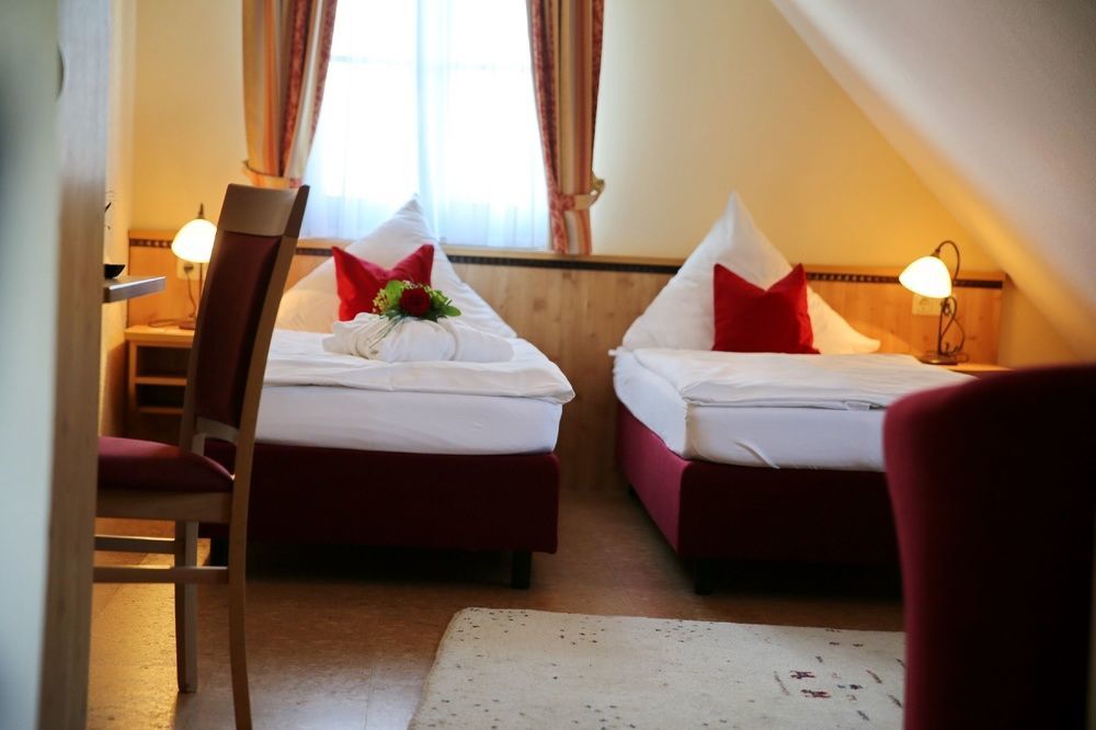 Landhotel Villa Moritz Garni Oberahr Exterior photo