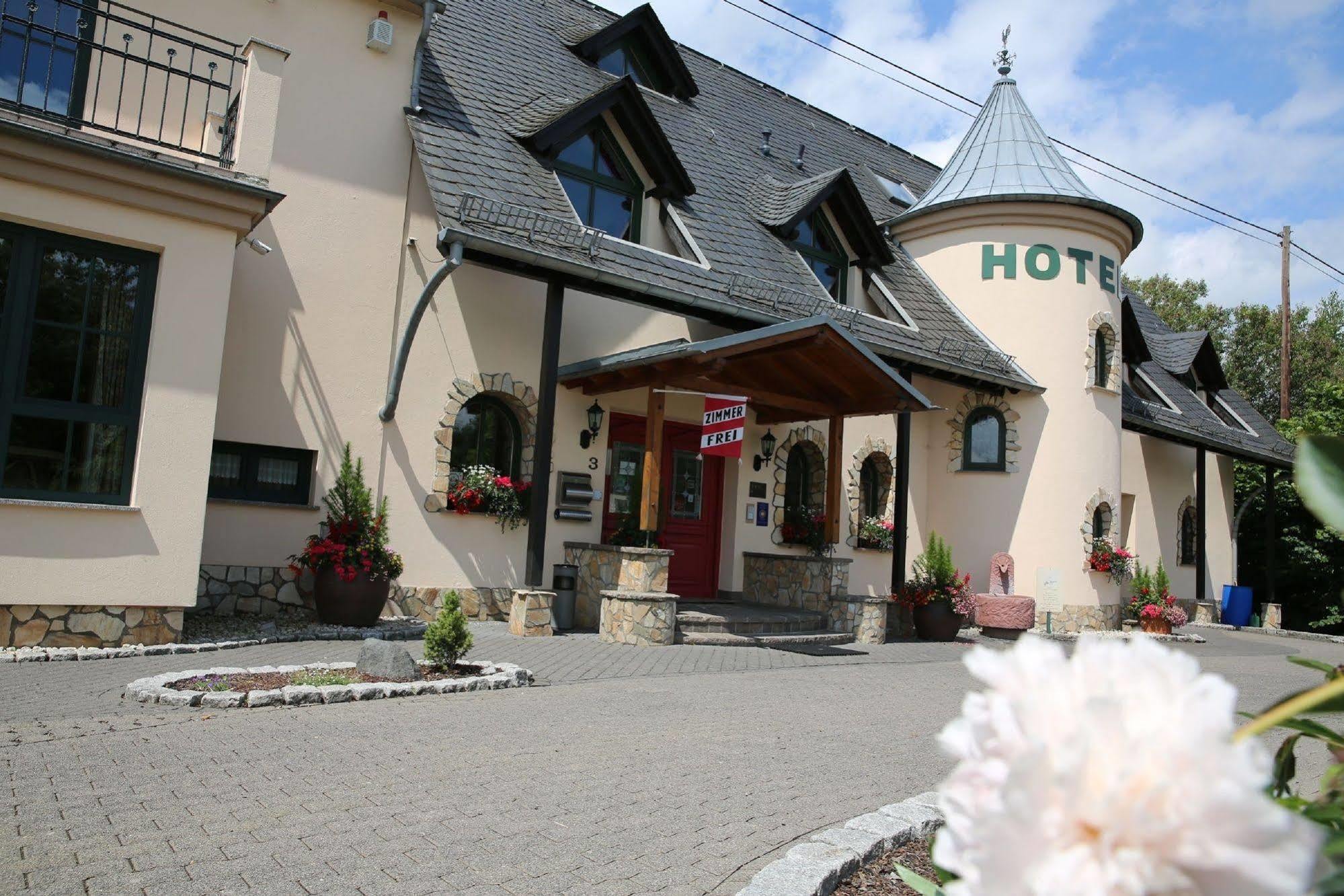Landhotel Villa Moritz Garni Oberahr Exterior photo