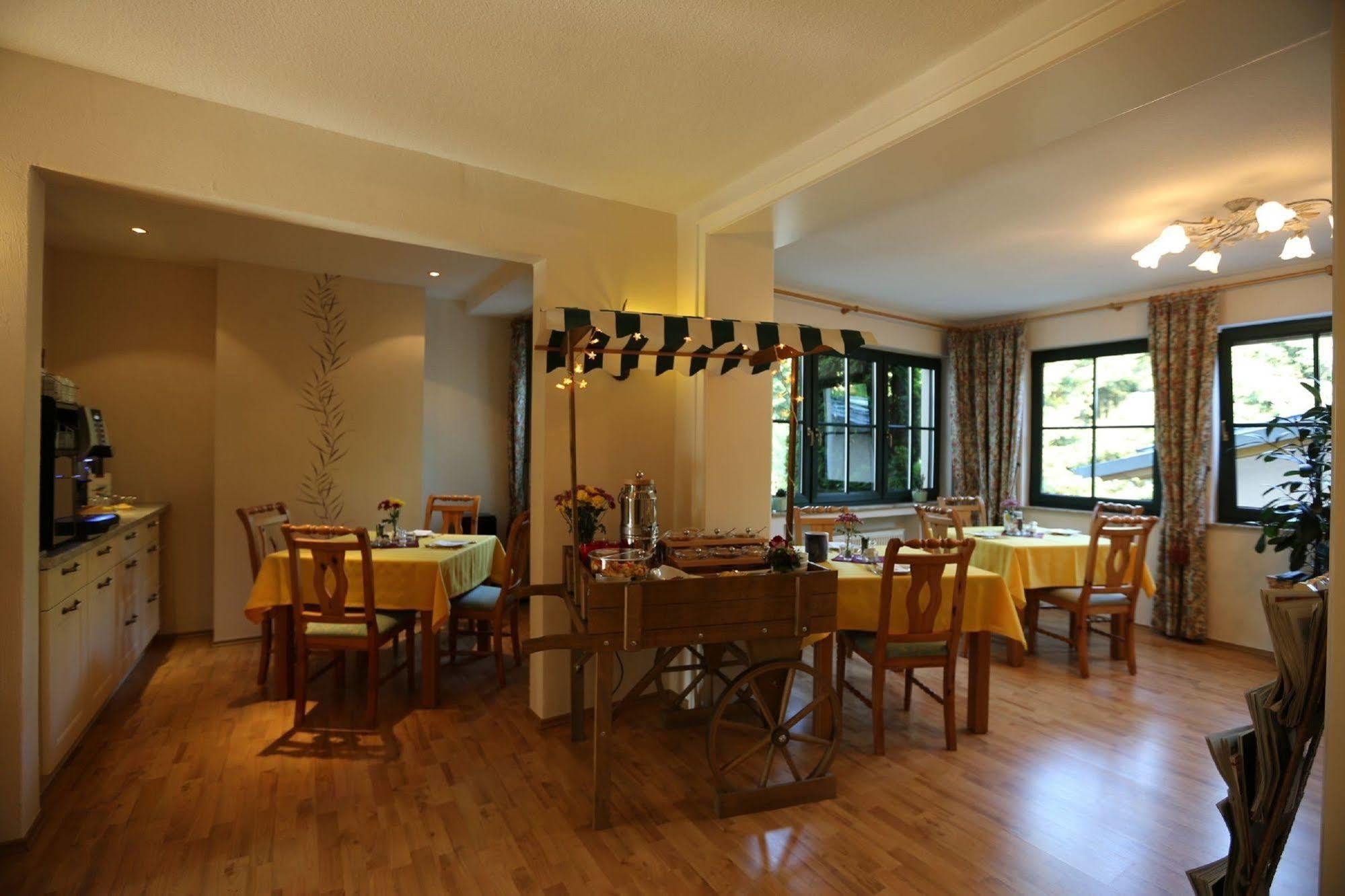 Landhotel Villa Moritz Garni Oberahr Exterior photo